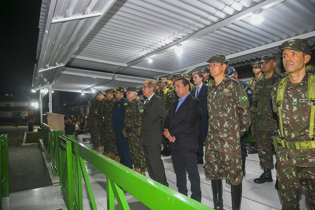Prefeito destaca parceria com Exército em Troca de Comando da 18ª Brigada de Infantaria