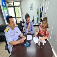 Governo de MS e Marinha do Brasil celebram coopera&ccedil;&atilde;o para assist&ecirc;ncia &agrave; popula&ccedil;&atilde;o ribeirinha
