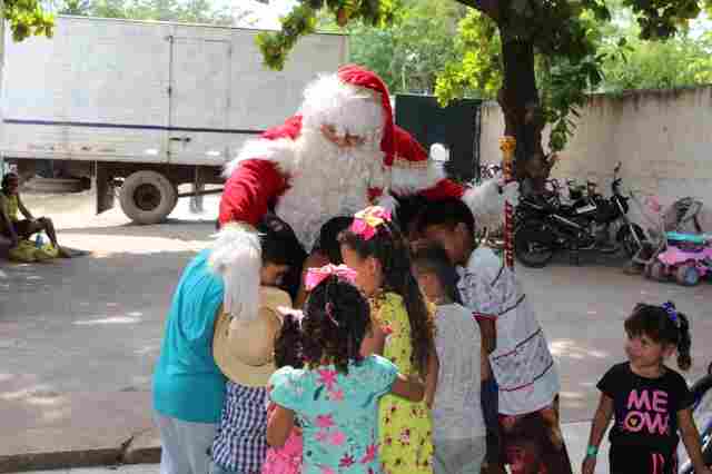 Festa de Natal encanta crian&ccedil;as atendidas no CRAS: Um Dia de Alegria e Presentes Especiais
