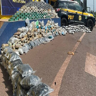PRF apreende 452 Kg de coca&iacute;na e skunk em &ocirc;nibus na BR-262 que seguia de Corumb&aacute; para S&atilde;o Paulo