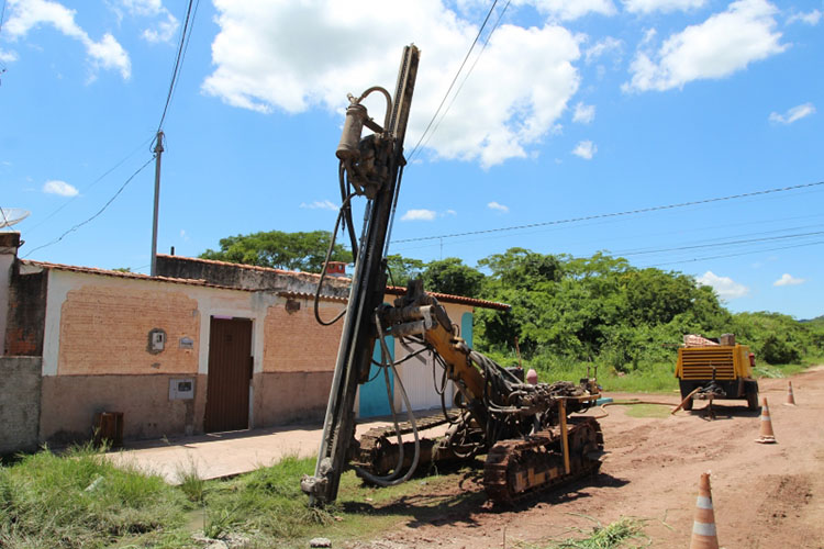 Iniciada obra de Pavimenta&ccedil;&atilde;o Asf&aacute;ltica no Bairro Santo Antonio