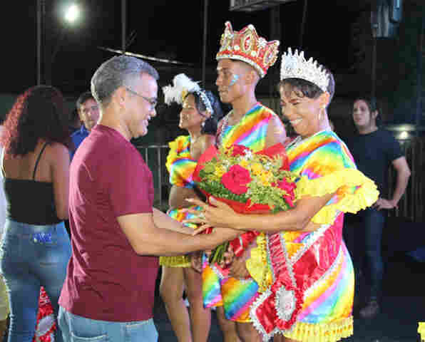 Carnaval 2024: Eleitos os Representantes da Alegria em Lad&aacute;rio!