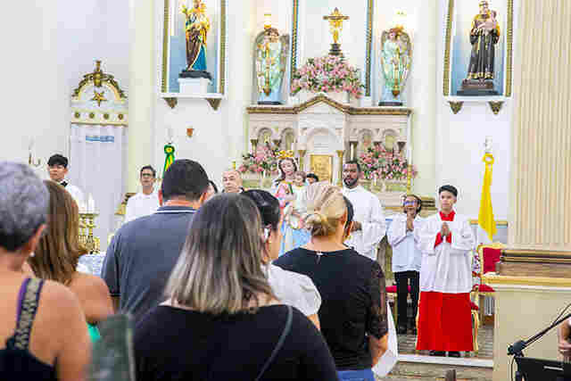 Missa das Autoridades homenageia Nossa Senhora da Candel&aacute;ria, padroeira de Corumb&aacute;