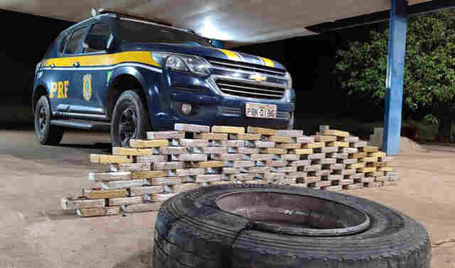 PRF apreende 107,1 Kg de coca&iacute;na em caminh&atilde;o na BR-262 