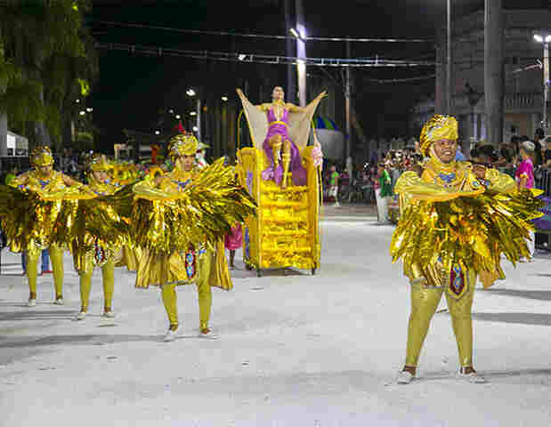 Vila Mamona espalha alegria, felicidade e esperan&ccedil;a com perfume das flores 