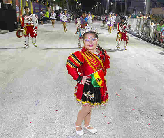 Carnaval Pluricultural Fronteiri&ccedil;o refor&ccedil;a voca&ccedil;&atilde;o e tradi&ccedil;&atilde;o da Folia de Momo em Corumb&aacute;