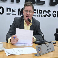 Presidente da C&acirc;mara solicita servi&ccedil;os de limpeza para eliminar focos de prolifera&ccedil;&atilde;o da dengue