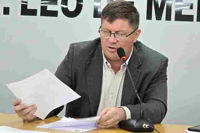 Vereador pede retorno da carga de 30 horas para enfermeiros e t&eacute;cnicos