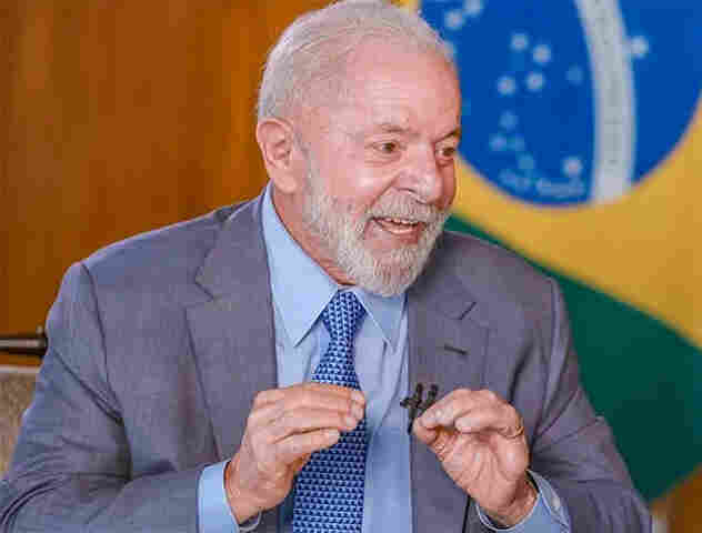 "N&oacute;s ainda estamos muito aqu&eacute;m do que prometemos", diz Lula, ao comentar queda nas pesquisas