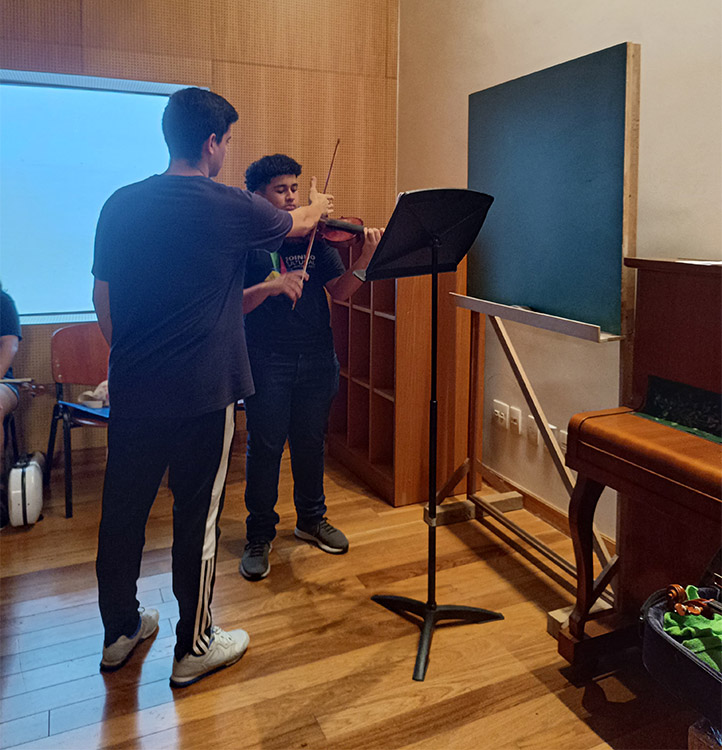 Jovens músicos do Moinho Cultural participam de imersão no Rio de Janeiro