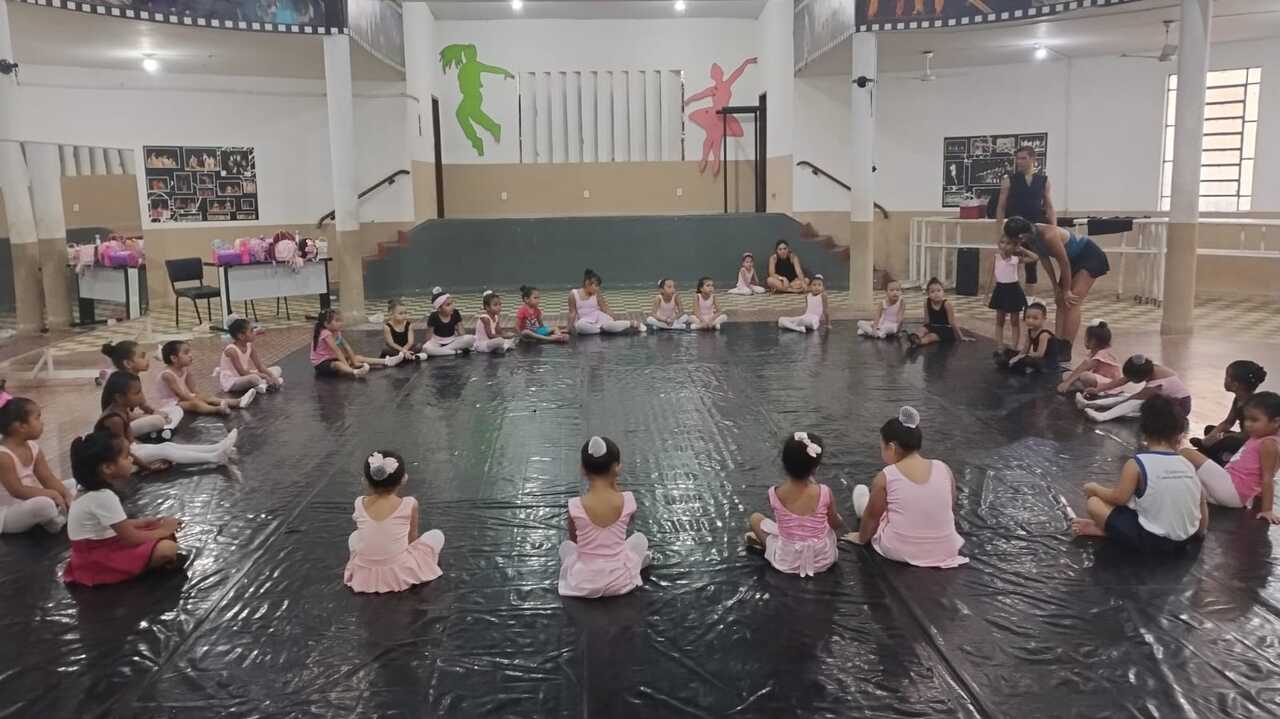 Com 510 alunos, Oficina de Dança do Pantanal democratiza acesso à cultura em Corumbá