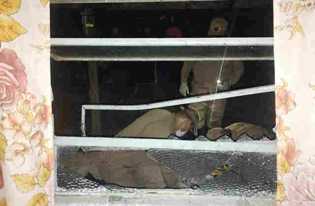 Mulher morre ap&oacute;s ficar presa ao tentar passar por uma janela basculante no bairro Aeroporto 
