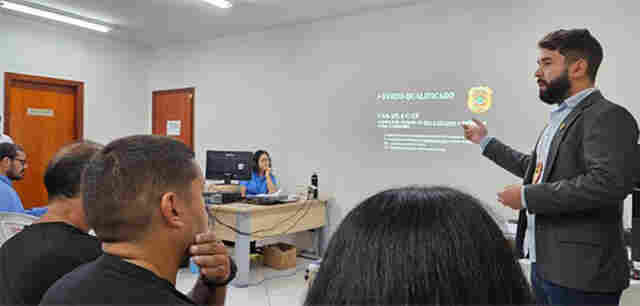 Pol&iacute;cia Civil participa de palestra em Corumb&aacute;, com o objetivo de combater furto de &aacute;gua na regi&atilde;o