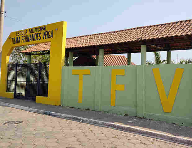 Na C&acirc;mara, vereador pede reforma de telhado da Escola Tilma Fernandes