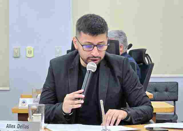 Allex Dellas apresenta Projeto de Lei que cria o Dia Municipal de Ado&ccedil;&atilde;o Animal