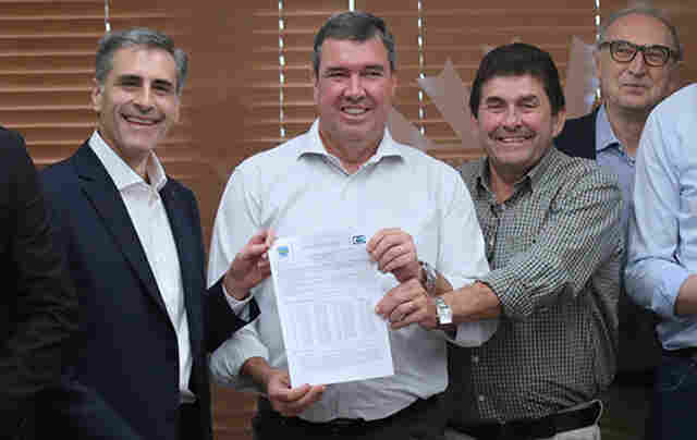 Polo Mundial de Celulose: governo entrega licen&ccedil;a para instala&ccedil;&atilde;o da f&aacute;brica da Arauco em MS