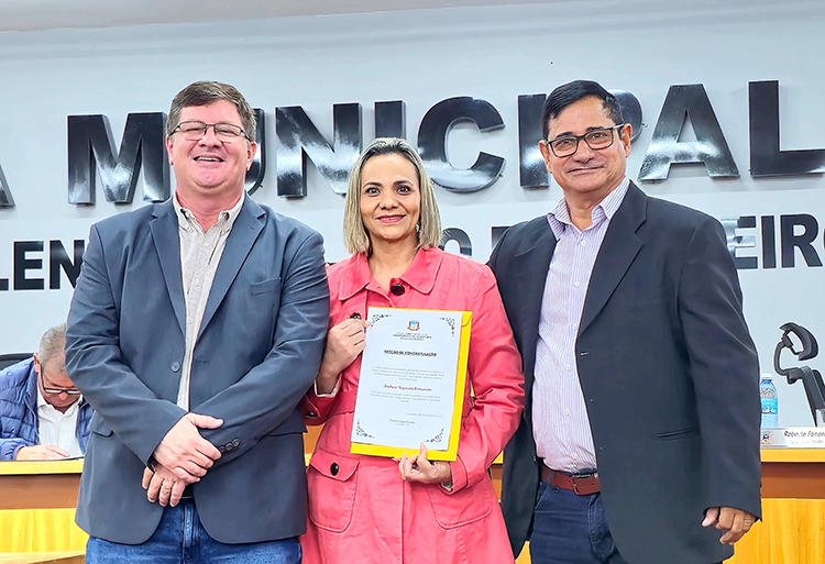 Homenagens marcam o Dia do Enfermeiro e o Dia Internacional da Enfermagem na C&acirc;mara