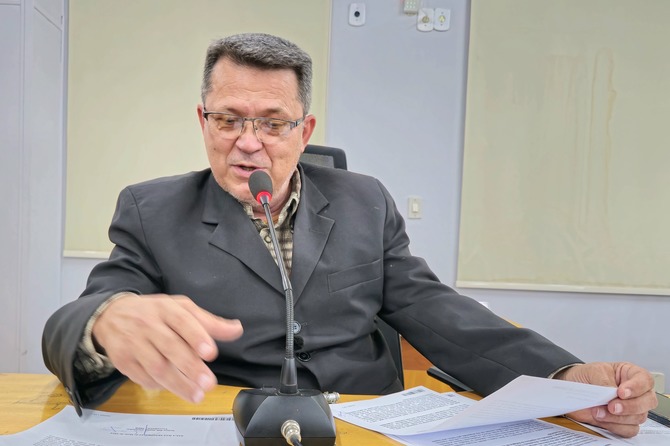 Nelsinho Dib cobra regulamenta&ccedil;&atilde;o de jornada especial de trabalho