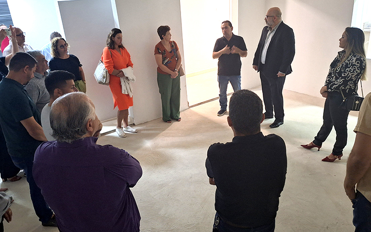 Prefeitura de Corumb&aacute; recebe reforma da Sala de Resson&acirc;ncia e aguarda equipamento do Estado