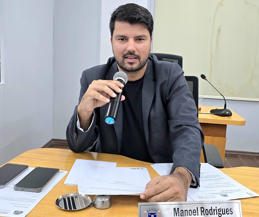 Manoel Rodrigues busca informa&ccedil;&otilde;es sobre obra de infraestrutura na divisa dos bairros Previsul e Industrial
