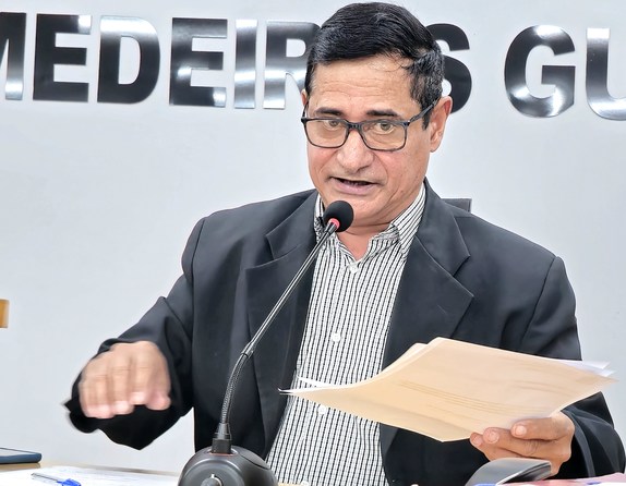 Vereador busca regulamenta&ccedil;&atilde;o do piso salarial a profissionais da enfermagem