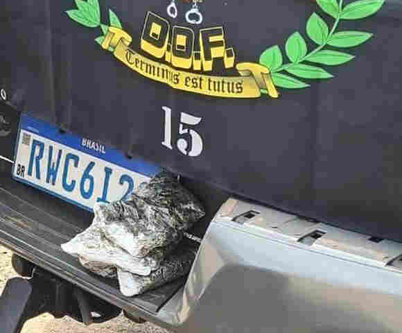 DOF prende homem com 190 gramas de skunk presa ao corpo na BR-262