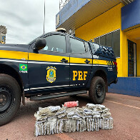 Homem &eacute; detido em van de viagem com 31 kg de maconha e 1,3 kg de coca&iacute;na em Corumb&aacute;
