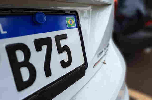 Junho &eacute; m&ecirc;s de licenciar ve&iacute;culos com placas terminadas em 4 e 5 em Mato Grosso do Sul
