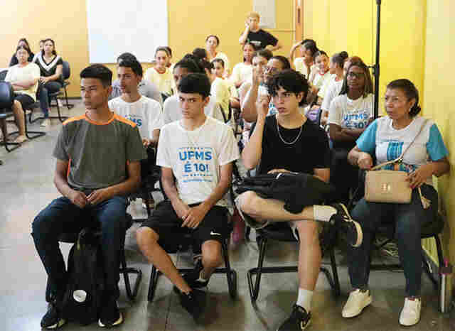 Para discutir racismo e xenofobia, Moinho Cultural promove j&uacute;ri simulado com crian&ccedil;as e adolescentes
