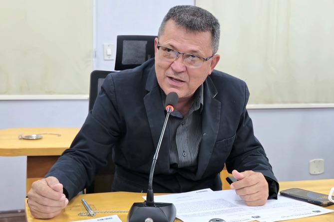 Vereador destaca decis&atilde;o de Riedel em implantar Totem da Infovia Digital em Corumb&aacute;