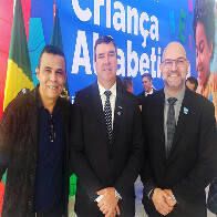 Corumb&aacute; participa de reuni&atilde;o sobre o Compromisso Nacional Crian&ccedil;a Alfabetizada
