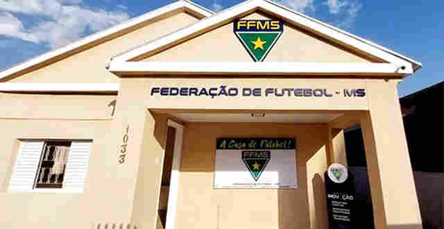 Dirigentes e autoridades prestigiam inaugura&ccedil;&atilde;o da &ldquo;Casa do Futebol&rdquo; 