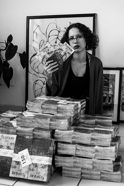 Artista lan&ccedil;a cartilha com desenhos de lugares hist&oacute;ricos para preservar hist&oacute;ria da Capital