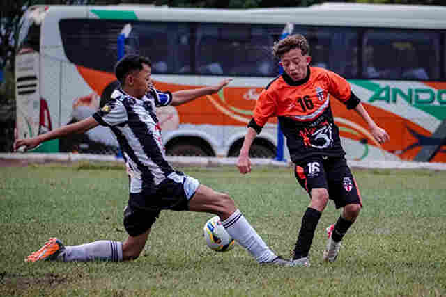 Instituto Ismaily bate Corumbaense e sai na frente na disputa pelo t&iacute;tulo do Estadual Sub-13 