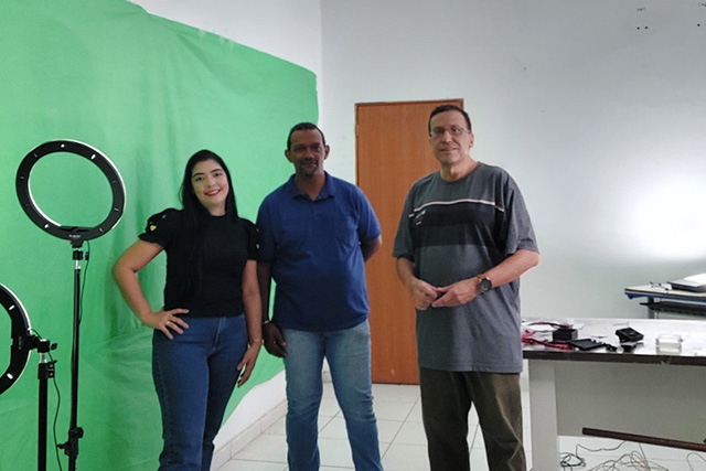 Projeto &ldquo;Revista e TV CDB&rdquo; &eacute; realizado na EE Dom Bosco, em Corumb&aacute;  