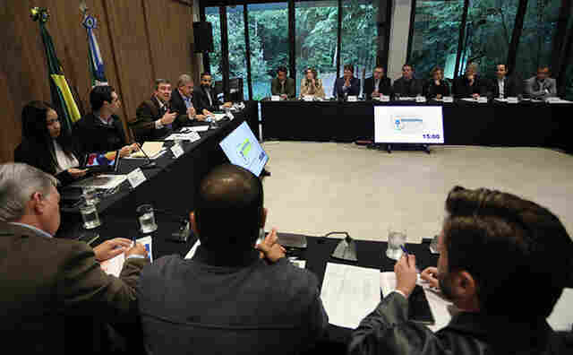 Governador re&uacute;ne secret&aacute;rios para alinhar a&ccedil;&otilde;es e cobrar as metas fixadas para 2024