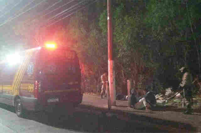 Bombeiros evitam roubo de celular na Av. Candel&aacute;ria quando viatura retornava para a base