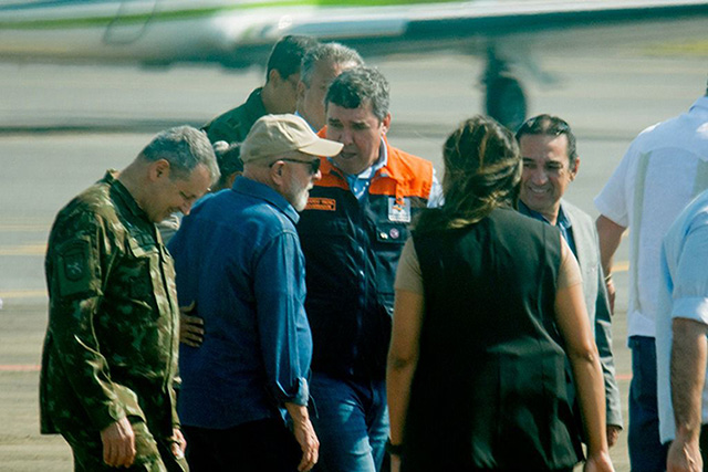 Prefeito acompanha visita do presidente Lula e destaca trabalho integrado contra inc&ecirc;ndios no Pantanal