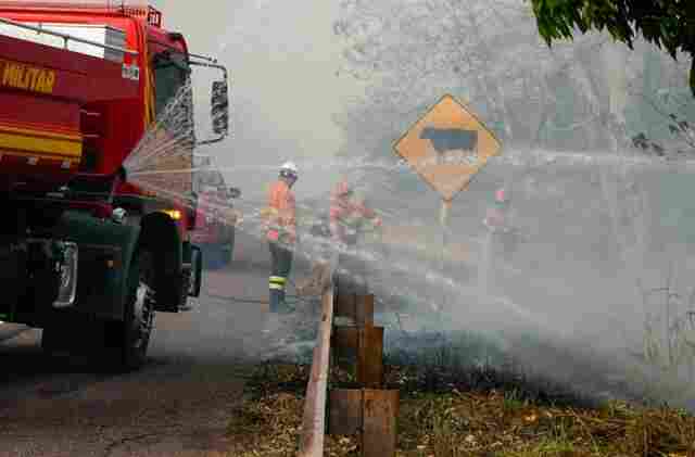Chuva de 20 mm chega a v&aacute;rias regi&otilde;es do Pantanal e ajuda a controlar inc&ecirc;ndios florestais em MS