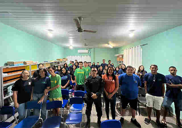 PMMS em Lad&aacute;rio Promove Palestra Educativa sobre Viol&ecirc;ncia Dom&eacute;stica na Escola Leme do Prado