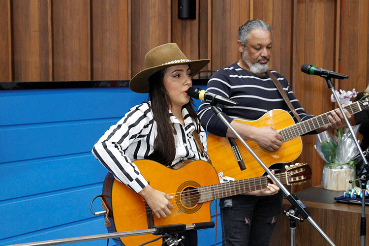 Dama da viola: Helena Meirelles e musicistas de MS s&atilde;o homenageadas pela ALEMS