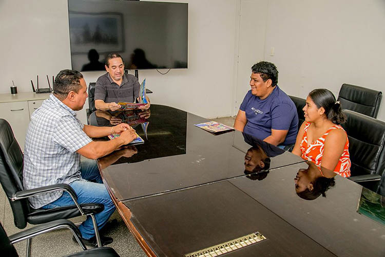 Festa de Nossa Senhora de Urkupi&ntilde;a acontece dia 25 em Corumb&aacute;; prefeito recebe convite