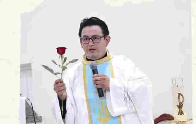 Padre Hiata Anderson, P&aacute;roco da par&oacute;quia S&atilde;o Jos&eacute; Oper&aacute;rio de Corumb&aacute; falece aos 40 anos