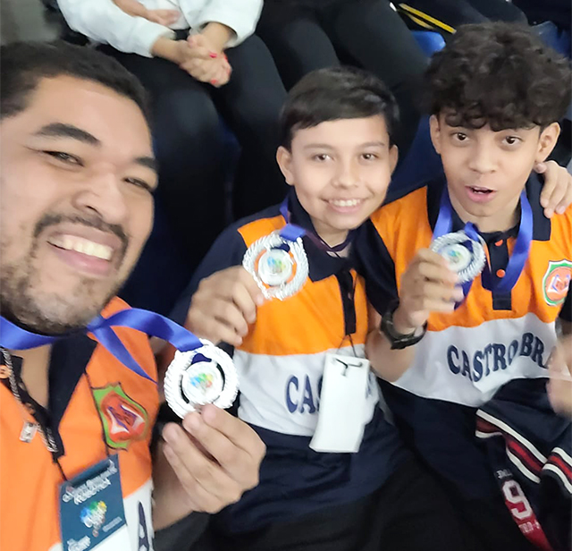 Estudantes da REE de Corumb&aacute; s&atilde;o medalhistas de Prata na Olimp&iacute;ada Brasileira de Rob&oacute;tica 2024