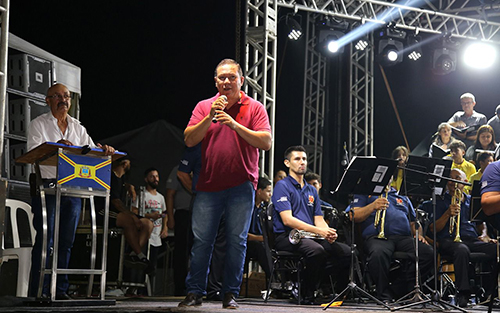 Concerto emociona p&uacute;blico na celebra&ccedil;&atilde;o dos 246 anos de Corumb&aacute;; shows sertanejos s&atilde;o atra&ccedil;&otilde;es de hoje