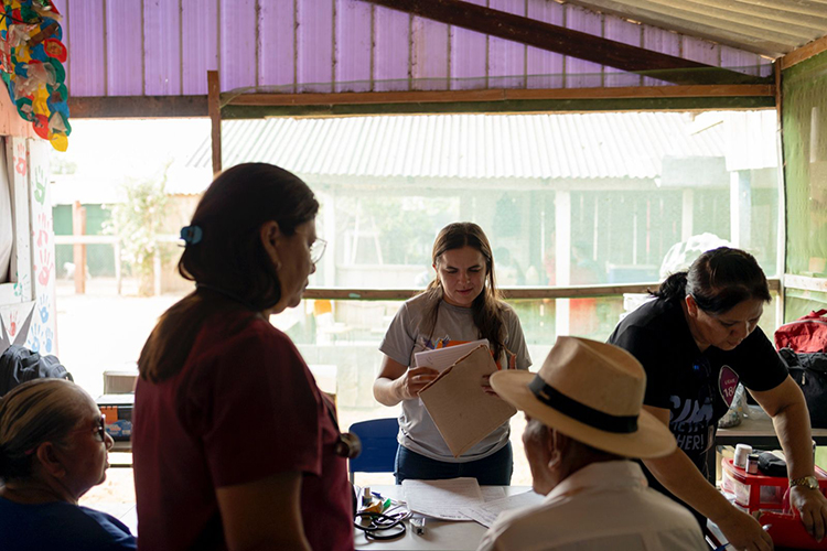 Programa Povo das &Aacute;guas leva sa&uacute;de e assist&ecirc;ncia ao Alto Pantanal 