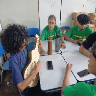 Patrim&ocirc;nio 67: Crian&ccedil;as conhecem viola de cocho por meio de oficina de educa&ccedil;&atilde;o patrimonial
