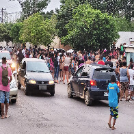 Corumbaenses festejam Cosme e Dami&atilde;o com distribui&ccedil;&atilde;o de doces para crian&ccedil;as e adolescentes 