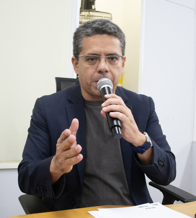 Alexandre sugere transforma&ccedil;&atilde;o da Rua C&aacute;ceres em m&atilde;o &uacute;nica