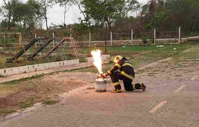 Idosa tem mal s&uacute;bito ap&oacute;s inalar fuma&ccedil;a por vazamento de botij&atilde;o de g&aacute;s em Corumb&aacute;